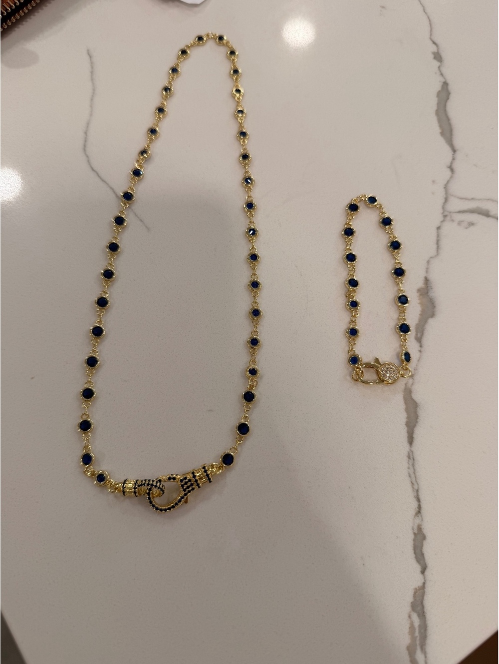 FR Studio Lumi necklace and bracelet set